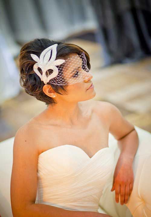 Penteado de casamento na moda mais moderno para cabelo curto Bridals: