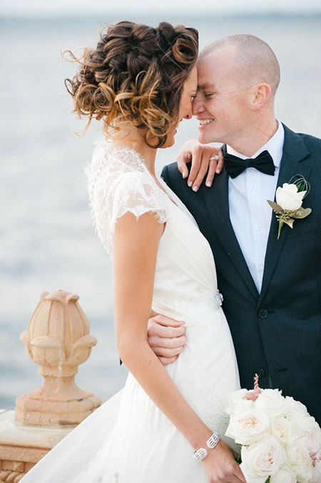 Incrível 18 penteados de casamento para noivas de cabelo curto