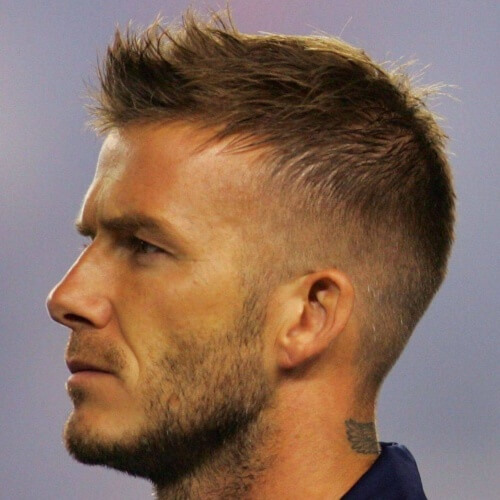 50 penteados irresistíveis de David Beckham