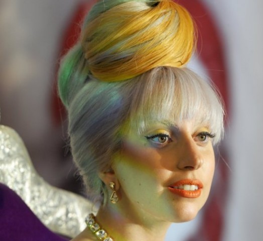 Penteados criativos diferentes de Lady Gaga