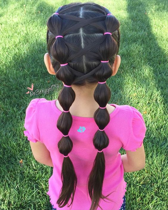 Idéias surpreendentes do penteado do verão para meninas indo da escola