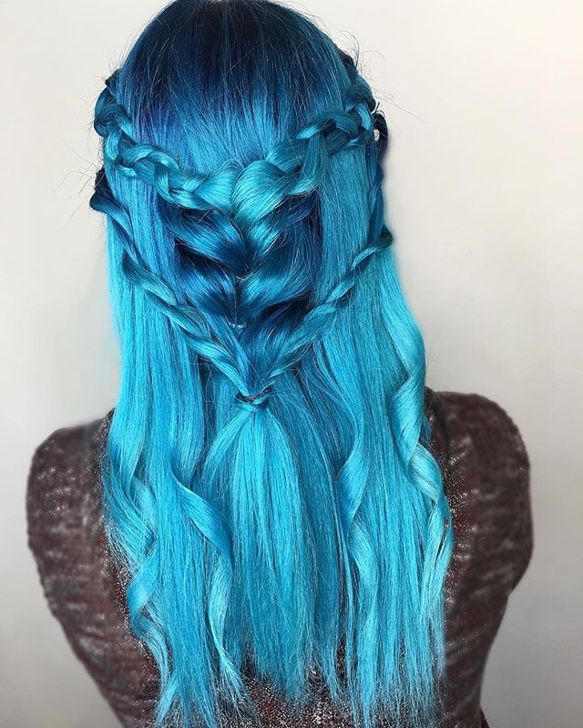 Idéias de penteado funky elegante sereia azul