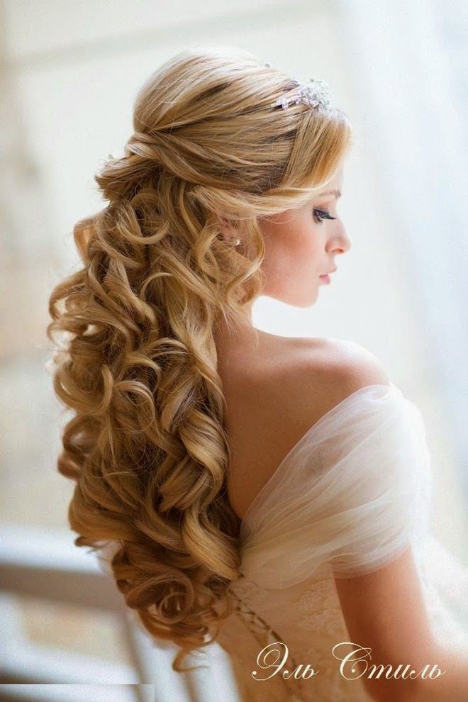 Idéias Hairstyling do casamento longo do cabelo para noivas & madrinhas