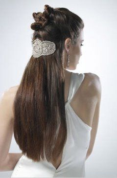 Idéias de fascínio de penteados de casamento longos com acessórios de cabelo bonito