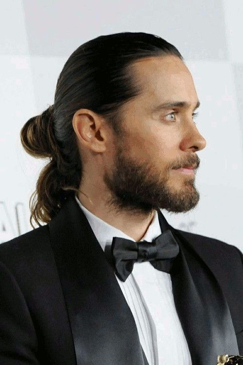 Idéias para homens para ter penteado incrível com pêlos longos