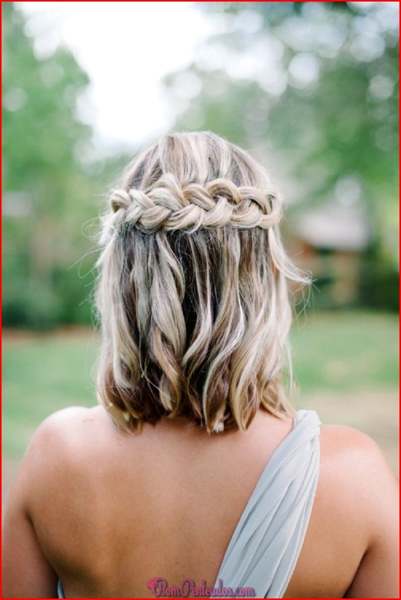 Accessorizando penteados para cabelos curtos do casamento
