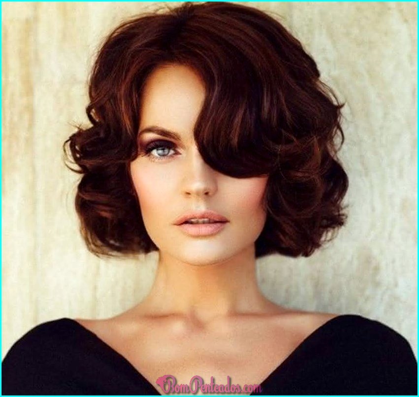 Tipos de cortes de cabelo curtos femininos que são adequados para uma mulher