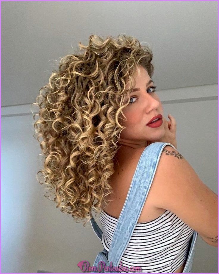 Top 5 Penteados em Curly Hair Coimbra